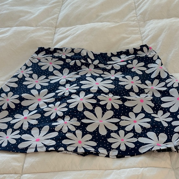 Lulu-B Navy and White Floral Mini Skort - Picture 1 of 3